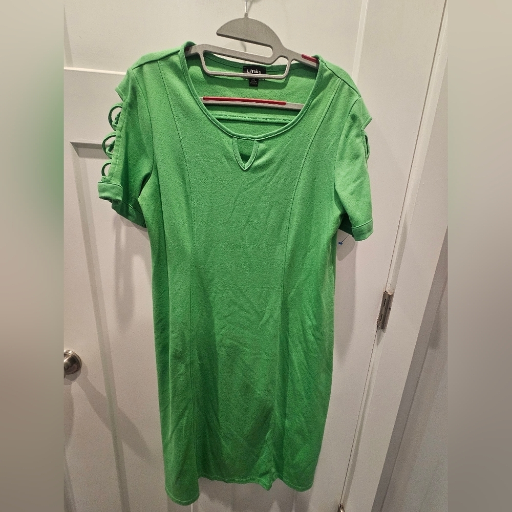 Links Women’s Medium Green Short Sleeve Dress Keyhole Neck Casual Summer Knit